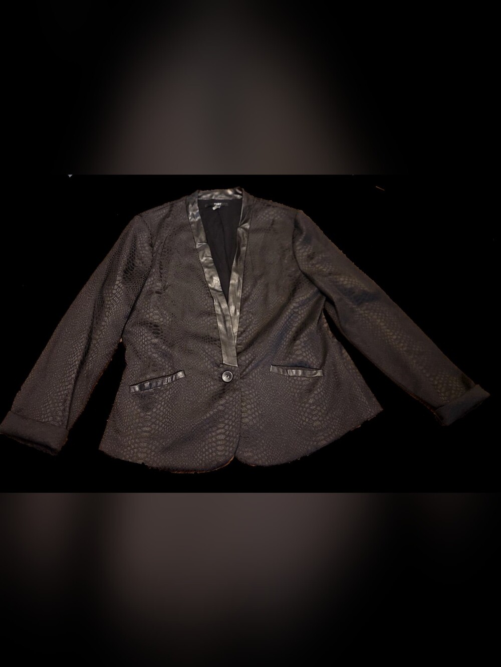 Tart Black Snakeskin Textured Single-Button Blazer L